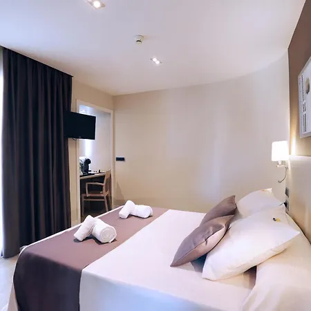 Helios Hotel