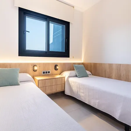 Familiar - Sunset Waves -grupo Ami Apartment