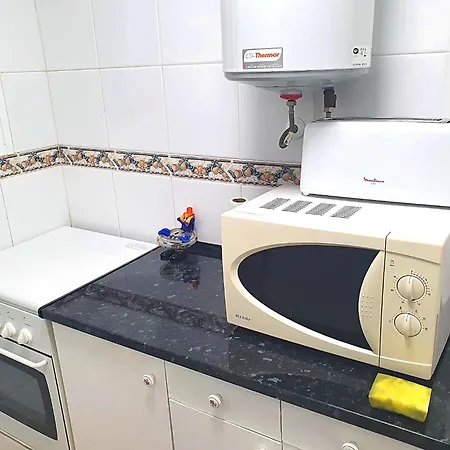 Three Bedrooms In Near And Strip * بينايدورم