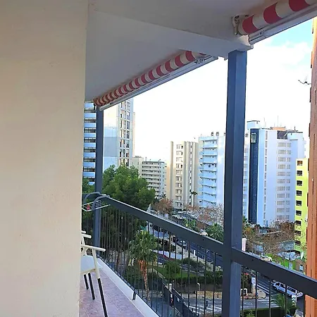 Three Bedrooms In Near And Strip شقة