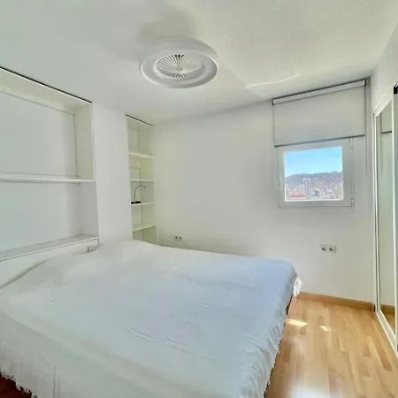 Torre Coblanca Seafront Apartamento *