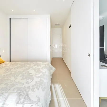 Intempo Sky Apartament-231 * Бенидорм