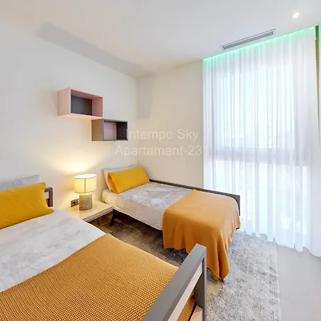 Intempo Sky Apartament-231 * Бенидорм
