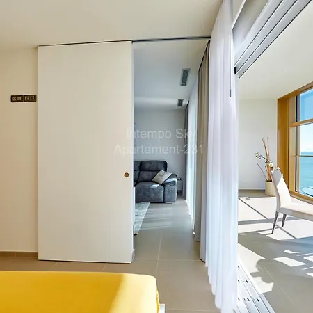 Intempo Sky Apartament-231 * Бенидорм
