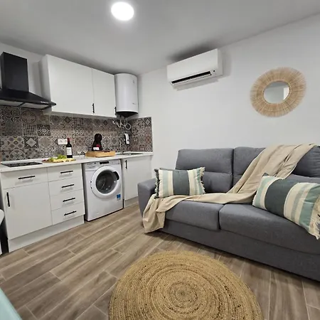 Alameda Centro Levante بينايدورم