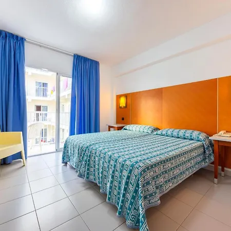 Hotel Port Fiesta Park
