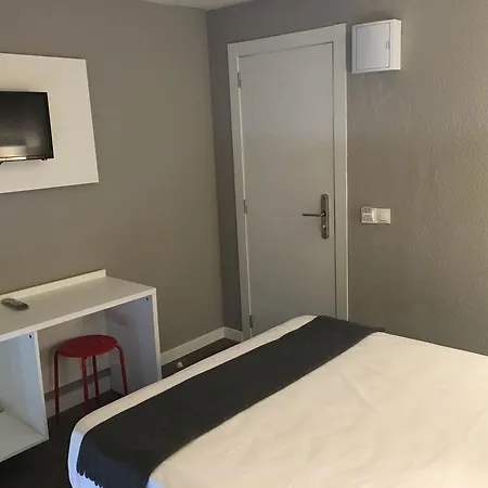 Guest house Hostal Boutique Bbb Auto Check In Benidorm