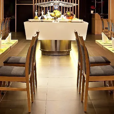 Hotel Flash - Recommended Adults Only 4 Sup 4*