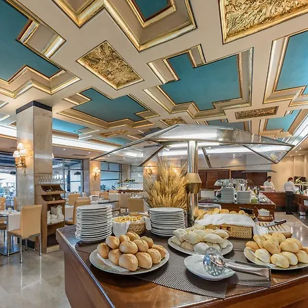 Hotel Gran Delfin