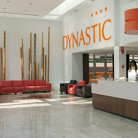 & Dynastic 4*