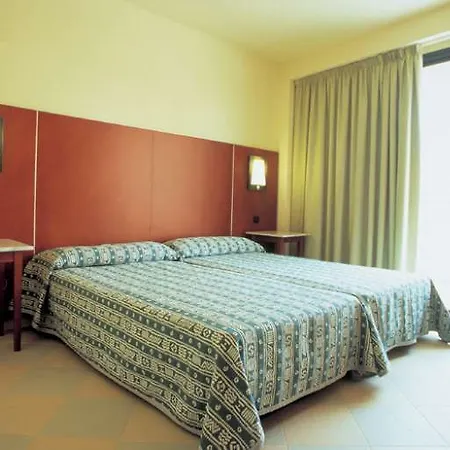 Port Fiesta Park Hotel