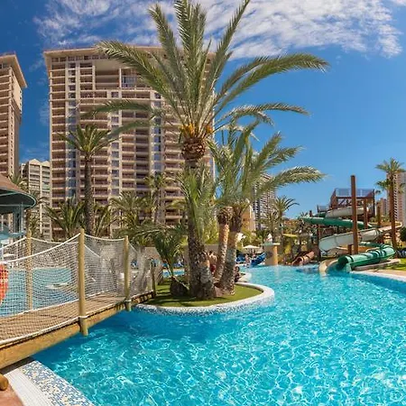 Hotel Magic Tropical Splash