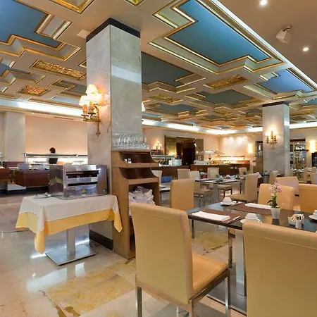 Hotel Gran Delfin