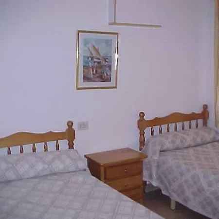 Hotel Mar Y Montana 2*