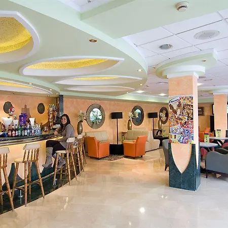 瑟维集团里亚托酒店 酒店 3*