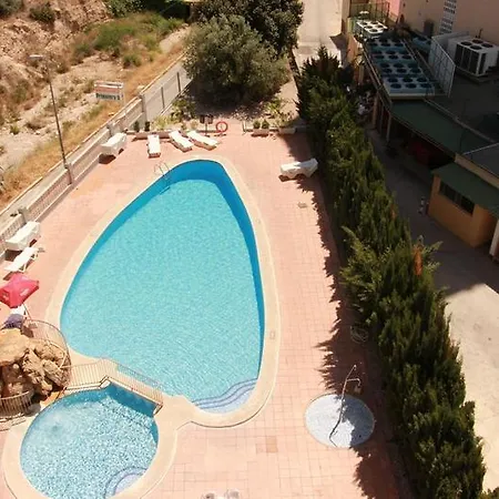 Primavera Loix Appart hôtel 3*