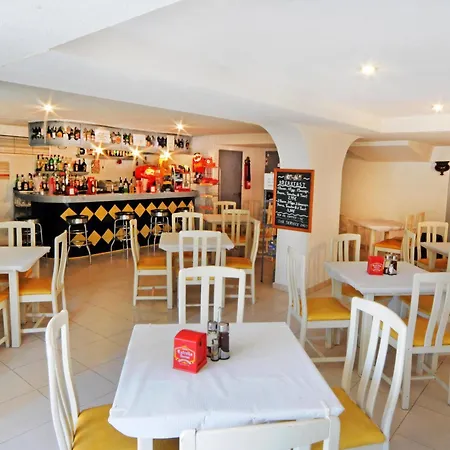Halley Hotel&apartments Affiliated By Meliá Apartamento Benidorm