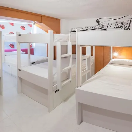 Hostel Bc *