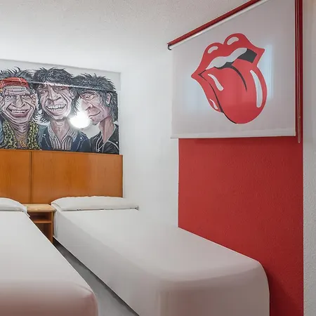 Hostel Bc *