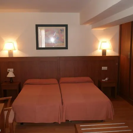 Hotel Mayna 2*