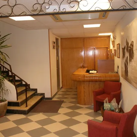 Hotel Mayna 2*