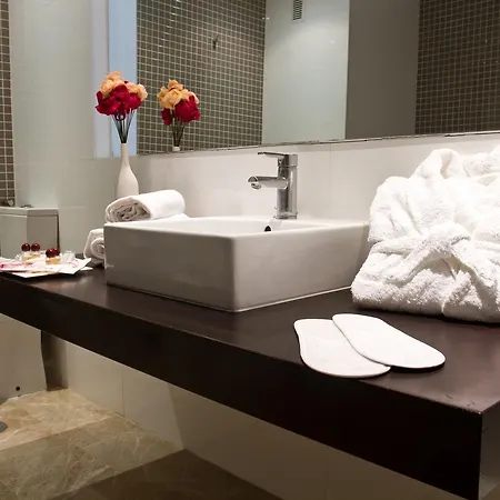 Hotel & Dynastic 4*