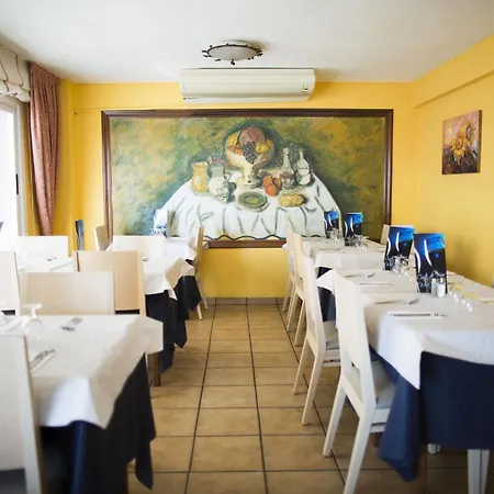 Hotel Flats Friends Mar Blau (adults Only) 2*