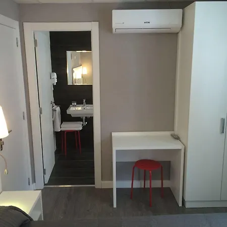 Hostal Boutique Bbb Auto Check In Benidorm
