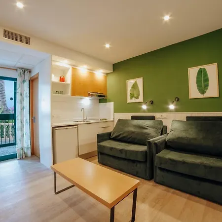 Palm Court Apartment Benidorm