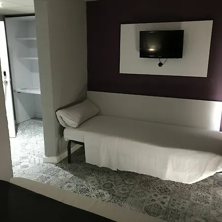 Benidorm Beach Hostel Hotel 2*