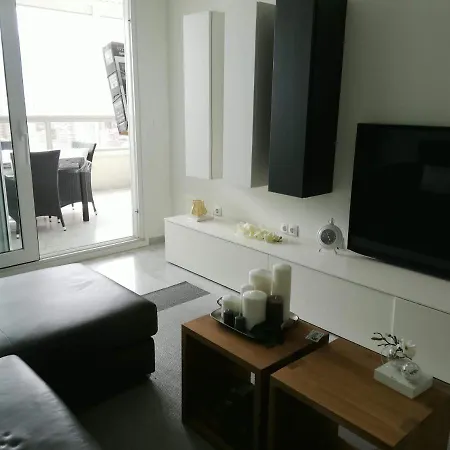 Gemelos 28 Blueline Apartment *