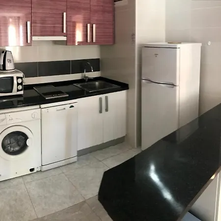 Acacias Levante Apartamento *