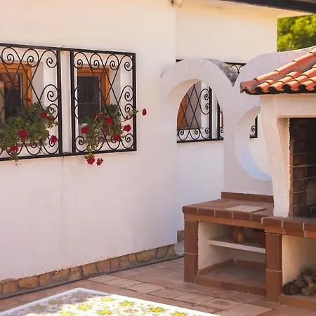Altozano With Pool, Barbeque, Large Garden, And Fantastic Sea Views Villa Benidorm