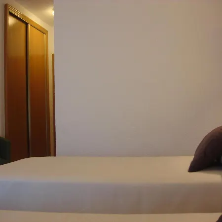 Caballo De Oro 3*