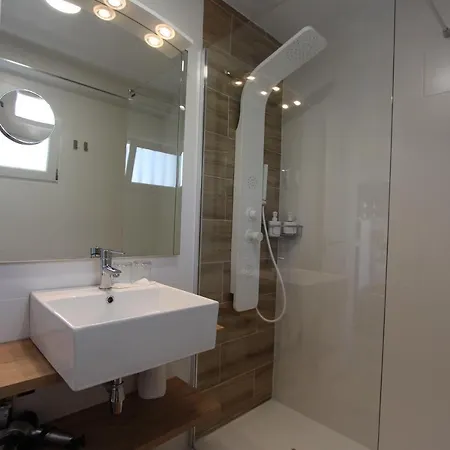 Lantana Suite-turis Appartement *