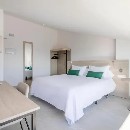 Hotel Halley & Affiliated By Melia Benidorm