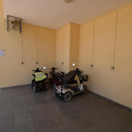 Acuarium 3 - Arena Apartment *