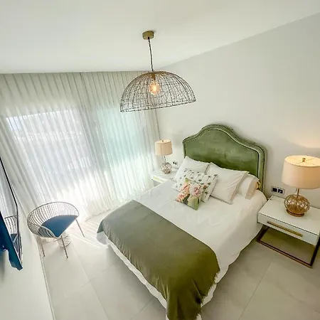 Sunset Waves 3 * Бенидорм