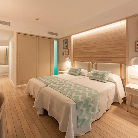 Ambassador Playa Ii Hotel 4*