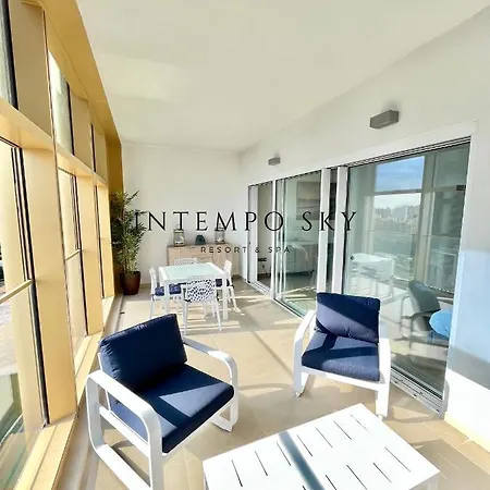 Intempo Sky & Apartment *