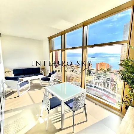 Apartment Intempo Sky &