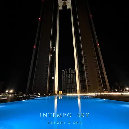 Apartment Intempo Sky & *
