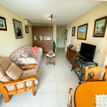 Apartamento Torre Condor Ref 042 *