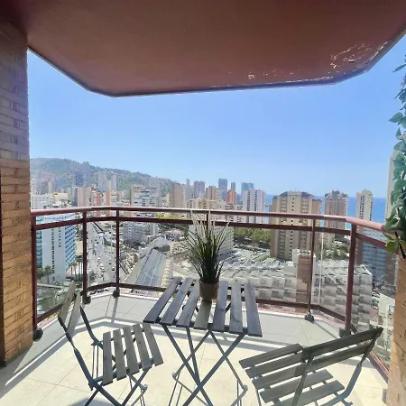 Torre Mar High Views New Town Apartment