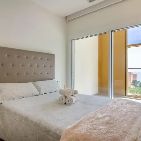 Apartment 1 Bedroom In *