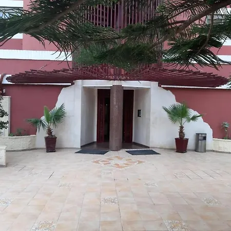 Damas 10 Apartment