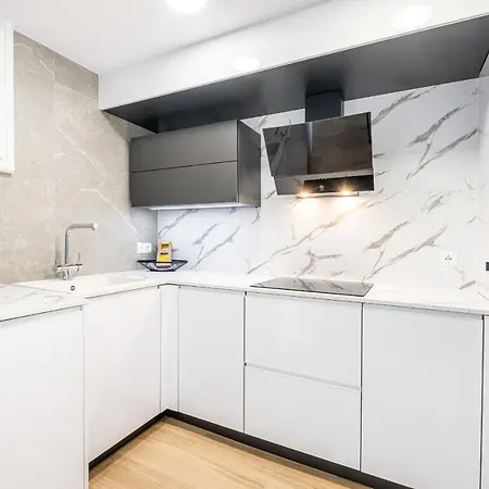 Cachirulo Deluxe 13-b Levante * Benidorm