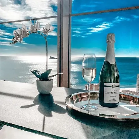 Intempo Luxury Sky View & *