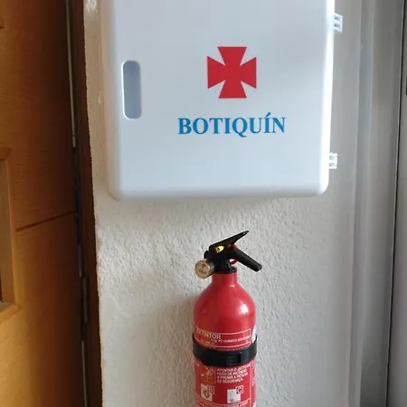 Living Benidorm. Playa Levante Apartment *