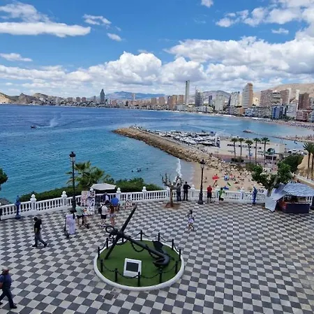 Plaza Santa Ana *